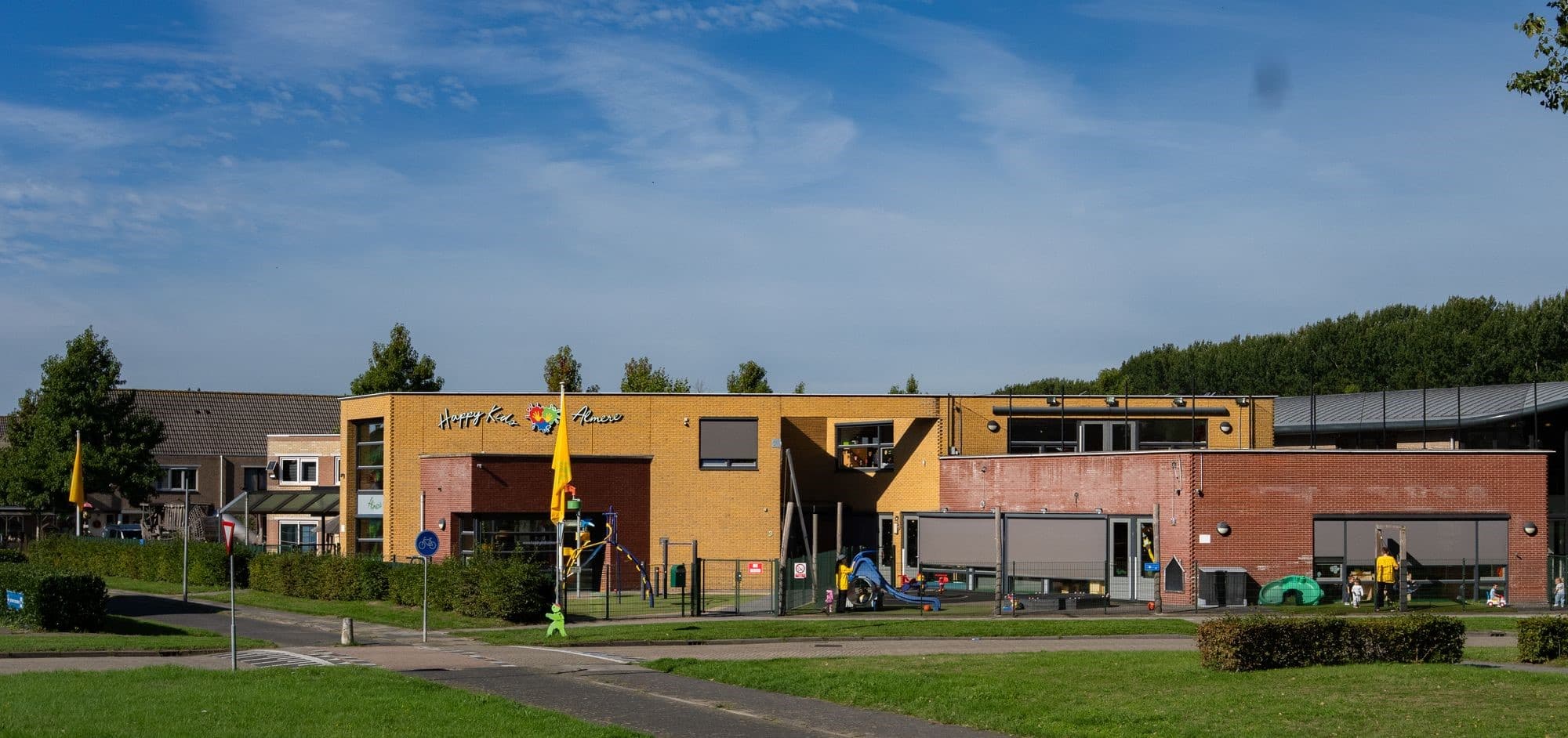 Buitenzijde van Happy Kids Almere aan de Edelhertweg
